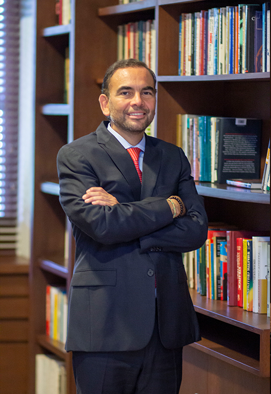 Roberto Estrada - Dirección de Personas